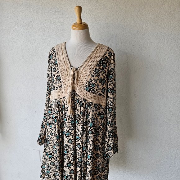 Torrid Size 2 Bohemian Boho Long Sleeve Rayon Summer Spring Floral Flowy Dress - Picture 2 of 8